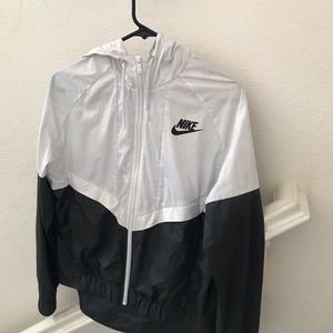 Nike windbreaker